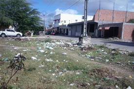 Morador da Vila Moxotó-BA diz que bairro está abandonado; veja fotos