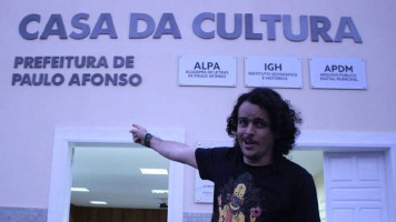 Humorista desabafa após ter shows cancelados na Casa da Cultura
