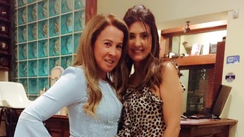 Depois de acidente de carro, Zilu volta a badalar com amigos