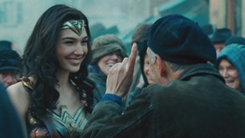 Mulher-Maravilha finalmente conquista seu merecido e grandioso voo solo