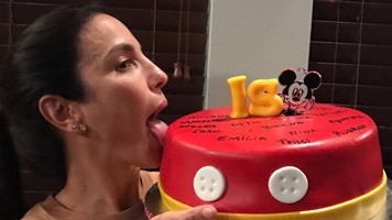 Ivete Sangalo antecipa comemoração de aniversário