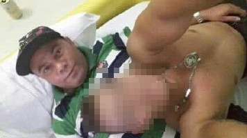 Vazam fotos íntimas de padre com jovens em motel de Delmiro Gouveia; diocese decide afastá-lo