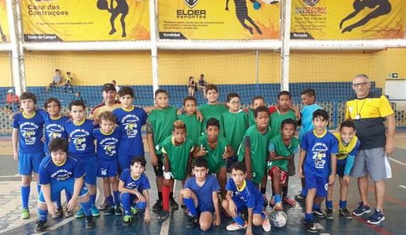 Clube Paulo Afonso (CPA) recepciona crianças do bairro Barroca através do esporte (Fotos)