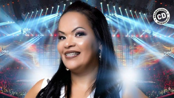 Jatobá-PE: Após 15 anos, enfermeira larga emprego para gravar 1º CD