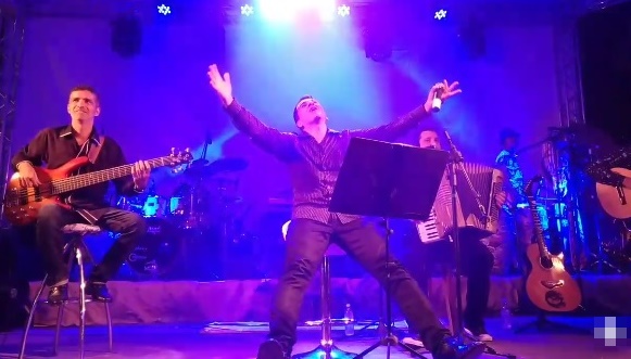 Show do cantor Fredson (ex-Zuê) bombou nas redes sociais em Paulo Afonso!