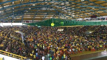 Pauloafonsinos lotam Arena da Copa para o 1° jogo do Brasil; resultado desanimou