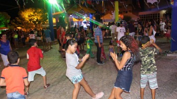 Carnaval de Paulo Afonso: foliões são embalados pelo ritmo do frevo na Praça do Coreto (Fotos)