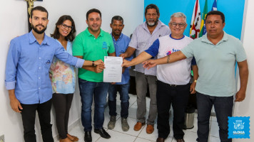 Glória (BA): Prefeito David Cavalcanti assina Ordem de Serviço para início das obras do Estádio Municipal