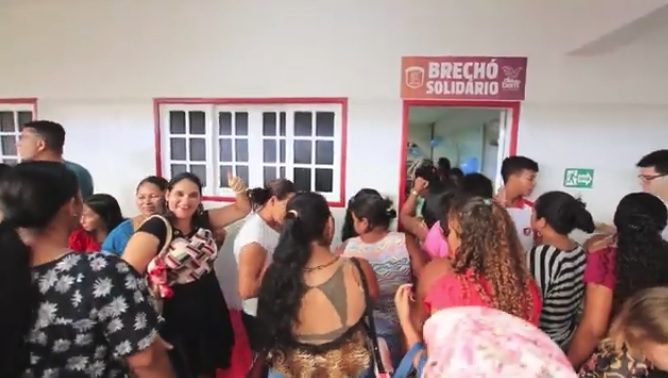 Páscoa Solidária do Colégio Montessori beneficia 100 famílias do bairro Siriema (Vídeo)