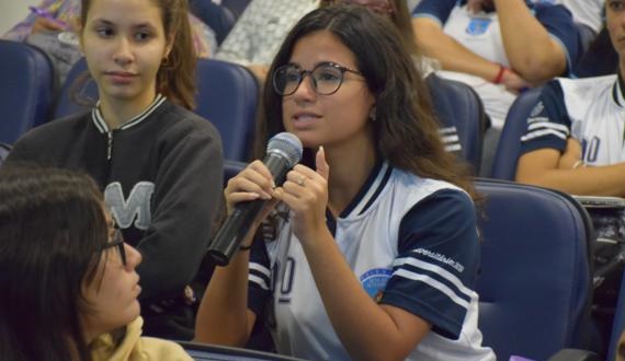 Aulão ENEM do Sete recebe especialistas do Positivo; veja vídeo e fotos