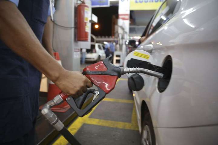 Consumidores devem preparar o bolso para novo aumento da gasolina na Bahia