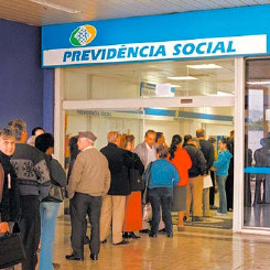 INSS não pode tomar dinheiro de aposentado