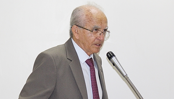 Vereadores de Paulo Afonso aprovam, por unanimidade, contas do prefeito Luiz de Deus referentes a 2017