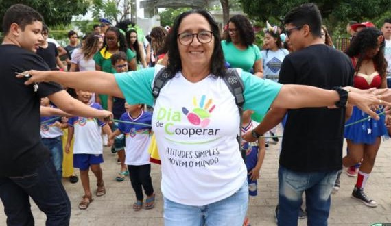 Estudantes da Coopex – Colégio Boa Ideia realizam o “Projeto Gentileza Gera Gentileza” (Fotos)