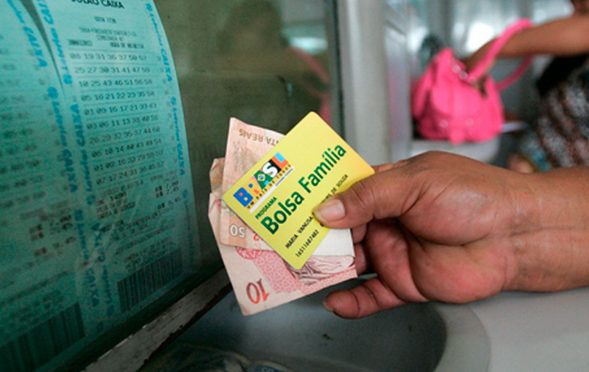 Beneficiários do Bolsa Família/Paulo Afonso são convocados para sacar o dinheiro de fevereiro; lista
