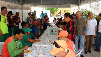 Confraternização no Dia do Gari na Secretaria do Meio Ambiente da Prefeitura de Paulo Afonso
