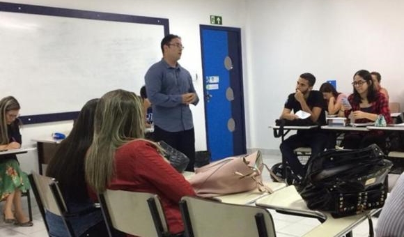 Vereador Mário Galinho participa de Seminário Acadêmico em turma de Direito da Fasete
