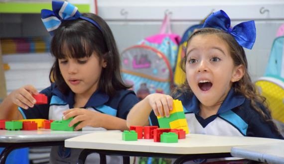 Colégio Sete: Com Lego Education aprender sobre cores e números fica mais divertido
