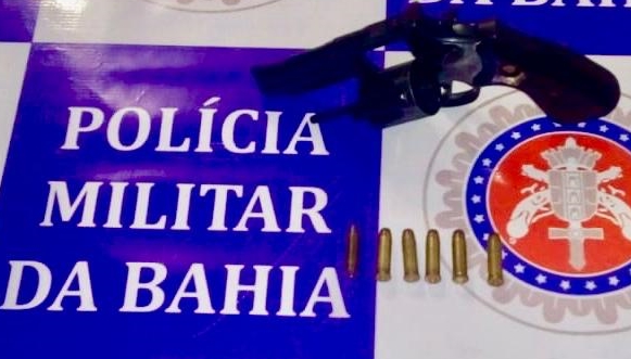 Casal é preso por desacato, lei seca e posse ilegal de arma de fogo no BTN