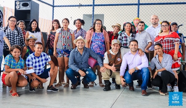 Prefeitura de Glória, BA: Arraiá do CRAS foi só alegria! (Fotos)