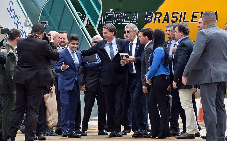 ‘Eu amo o Nordeste’, diz Bolsonaro na Bahia após polêmica com governadores