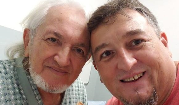 Em estado grave, Diniz das Rádios Cultura aguarda por vaga em leito de UTI; filho Dinizinho pede oração