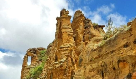 Raso da Catarina com jantar no San Marino Hotel