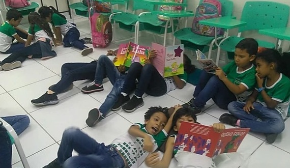 Projeto ‘Parado na Leitura com o Pinho e a Pinha’ movimenta a comunidade escolar da Coopex – Colégio Boa Ideia