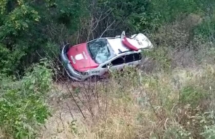 Viatura da 2ª CIA de Polícia Militar se envolve em acidente na rodovia AL-225 em Piranhas-AL