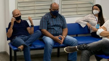 Secretaria de Saúde de Paulo Afonso reúne setores do comércio para reforçar cuidados contra a Covid-19