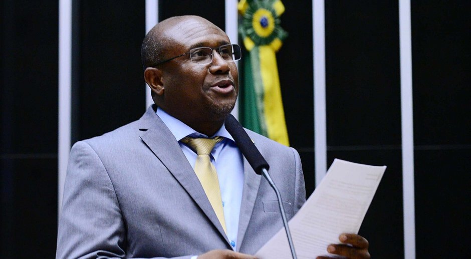 Irmão Lázaro está internado em estado grave com covid-19; cantor foi entubado na UTI e família pede oração