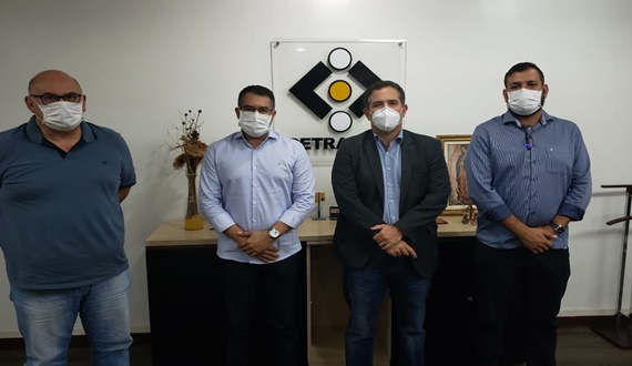 Secretários Val Oliveira e Cleston Andrade apresentam pleitos de Paulo Afonso ao Governo do Estado