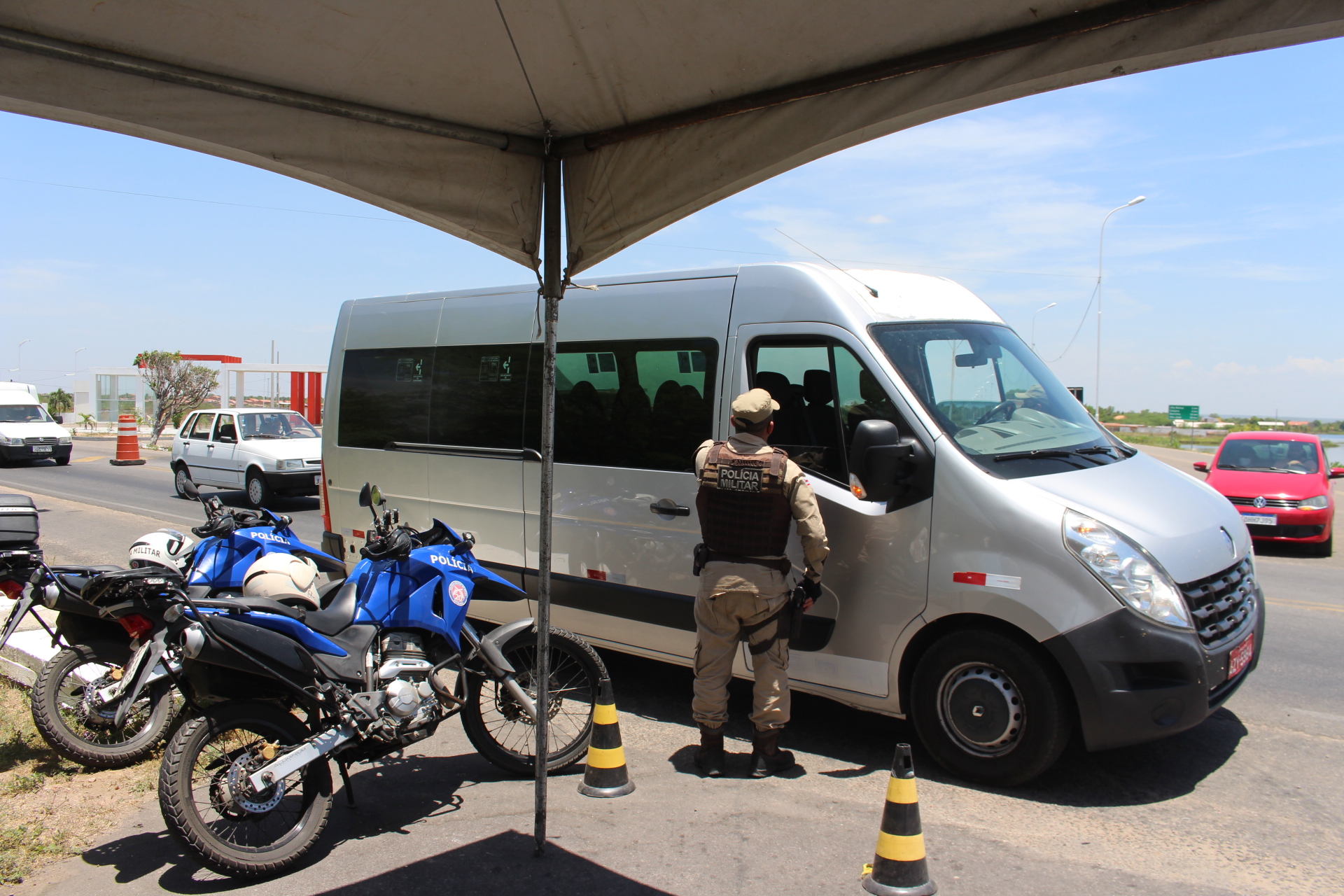 Dois pontos de fiscalização do transporte coletivo intermunicipal foram instalados em Paulo Afonso