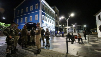 Toque de recolher será antecipado para 18h até 5h em toda Bahia, a partir de segunda-feira (22)