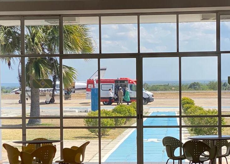 Coordenador médico da UTI Covid do HMPA, Henrique Coelho, é transferido de UTI aérea para Salvador