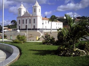 Cícero Dantas: TJ-BA torna ilegal ato de prefeito que nomeou mais de 200 pessoas