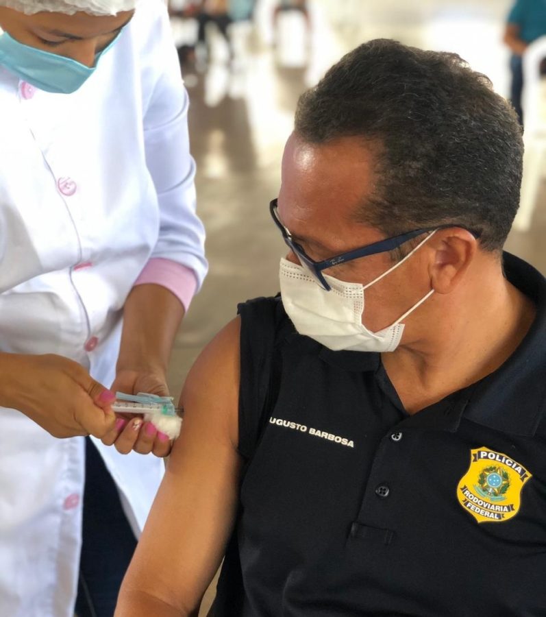 Secretaria de Saúde amplia vacinação de 1 e 2ª dose dos profissionais de saúde e segurança pública