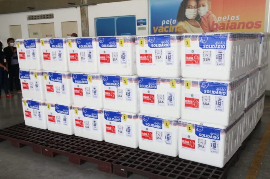 Bahia recebeu nesta sexta (14) nova remessa com 629.350 doses de vacinas contra a Covid-19
