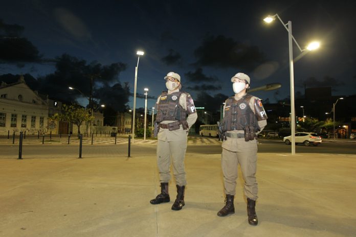 Governo do Estado prorroga toque de recolher das 21h às 5h até 10 de maio na Bahia