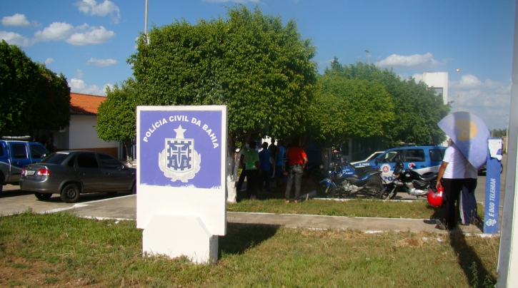 Homem furta desodorantes no G.Barbosa, se envolve em confusão e acaba preso em Paulo Afonso