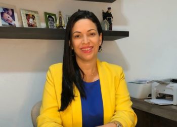 “São 6 meses de uma gestão que vive de improvisos” analisa Evinha Oliveira sobre governo Luiz de Deus