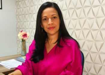 A prefeitura erra ao submeter cidadãos à condições tão difíceis”, avalia Evinha sobre vacinação