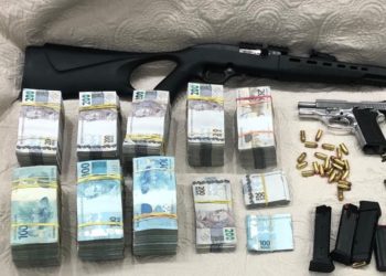 Polícia apreende R$ 670 mil em fazenda na Bahia que pertence a irmão de prefeito