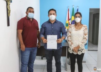 Glória-BA: Prefeito David Cavalcanti assina ordem de serviço para obras de calçamento na Rua Vanderlúcia