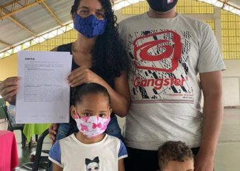 Famílias iniciam assinaturas de contratos dos residenciais Manoel Josefino Teixeira I e II que contemplam 600 unidades