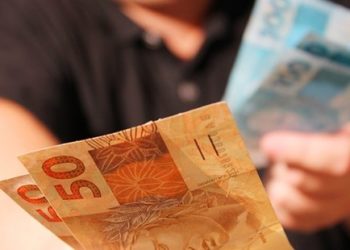 Prefeitura de Glória (BA) antecipa pagamento do 13º salário dos servidores