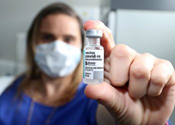 Intervalo entre doses das vacinas contra Covid-19 permanece o mesmo na Bahia