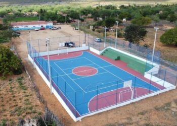 Prefeitura de Glória (BA) entrega obra de requalificação da quadra poliesportiva do Povoado Cerquinha