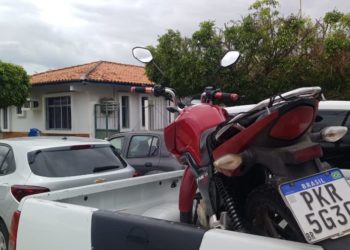 Moto tomada de assalto em Delmiro Gouveia (AL) é recuperada pela Polícia Civil de Paulo Afonso (BA)
