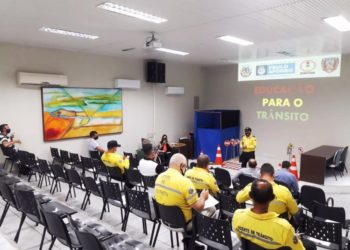 Demutran Paulo Afonso promove atualização profissional para agentes de trânsito